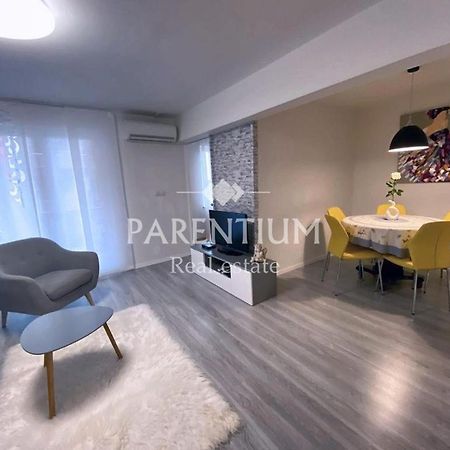 Apartment Ronaldo Πόρετς Εξωτερικό φωτογραφία