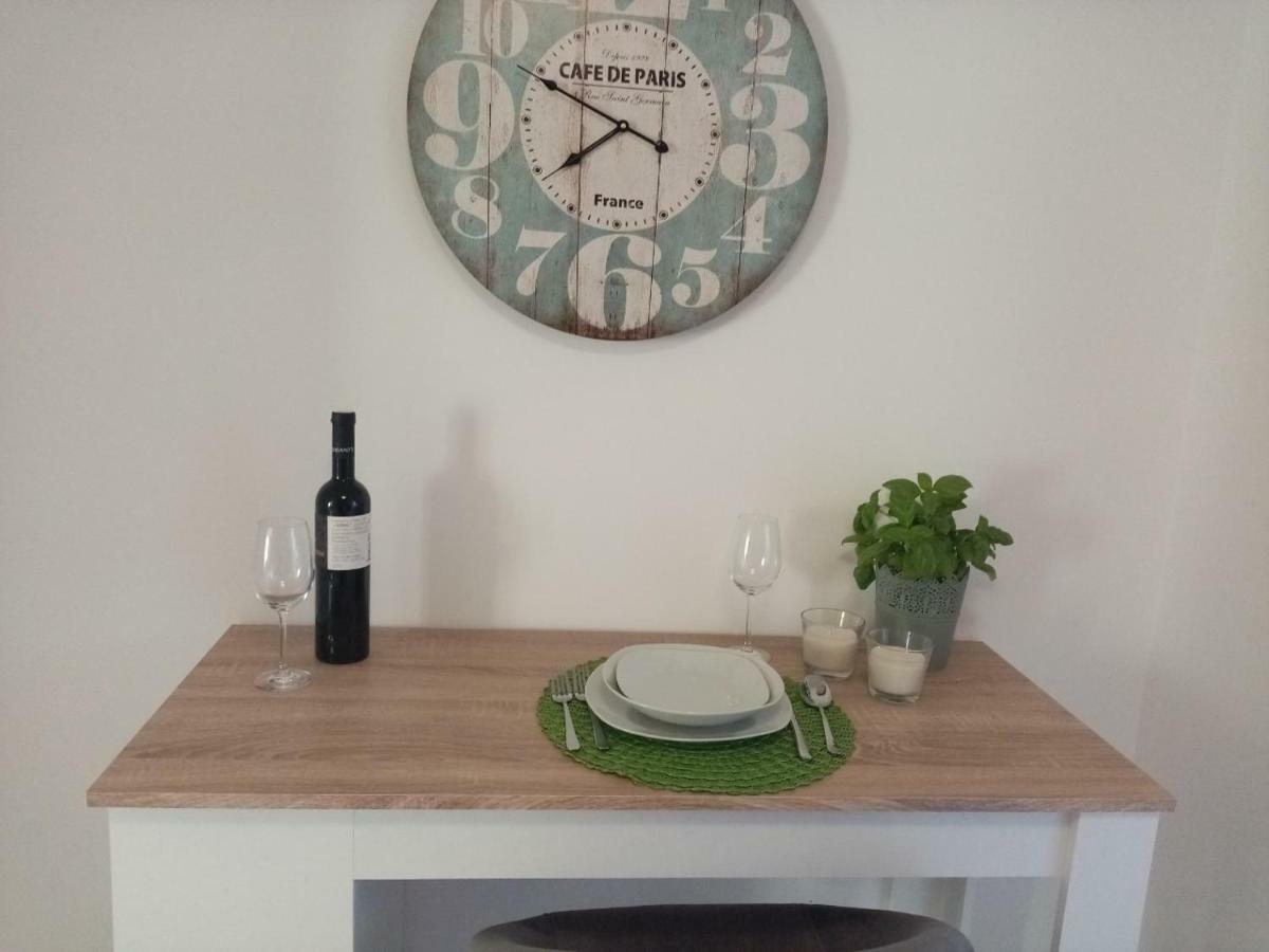 Apartment Ronaldo Πόρετς Εξωτερικό φωτογραφία